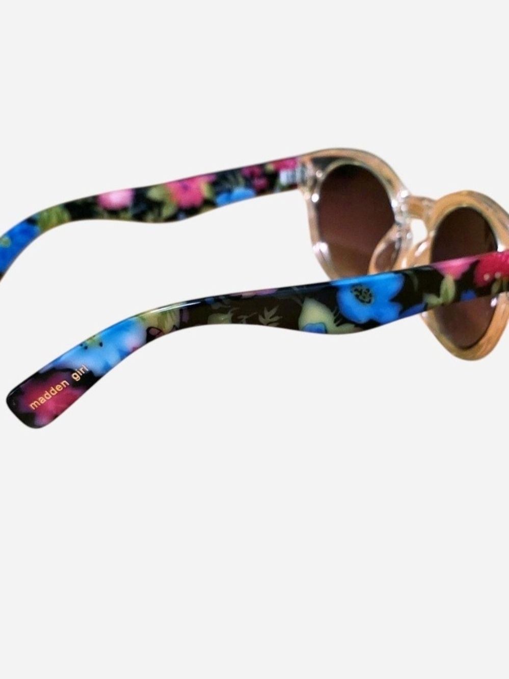 Madden Girl Clear & Floral Sunglasses & Black & Silver Sunglasses, Sunnies - Picture 6 of 8
